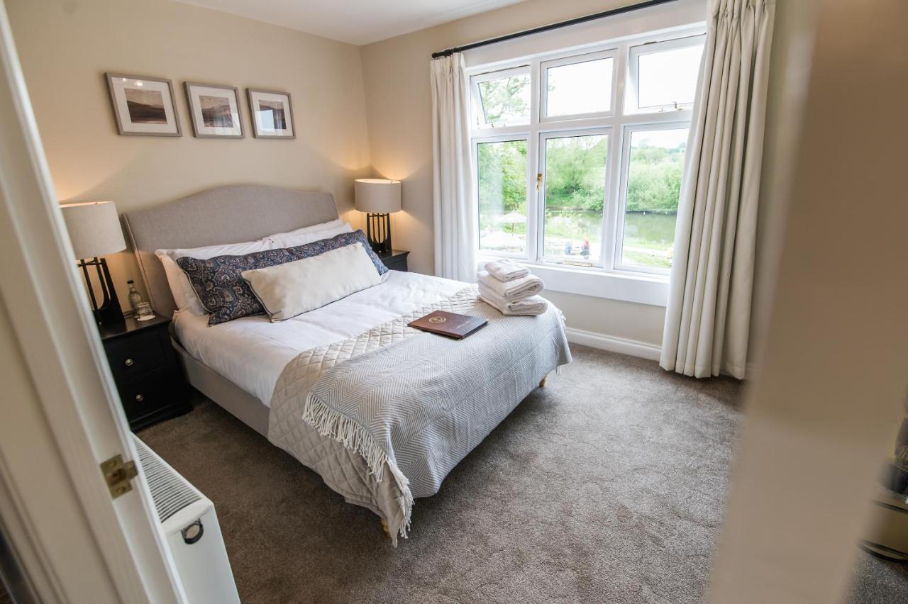 The Hope & Anchor Restaurant & Rooms Ross-on-Wye ภายนอก รูปภาพ