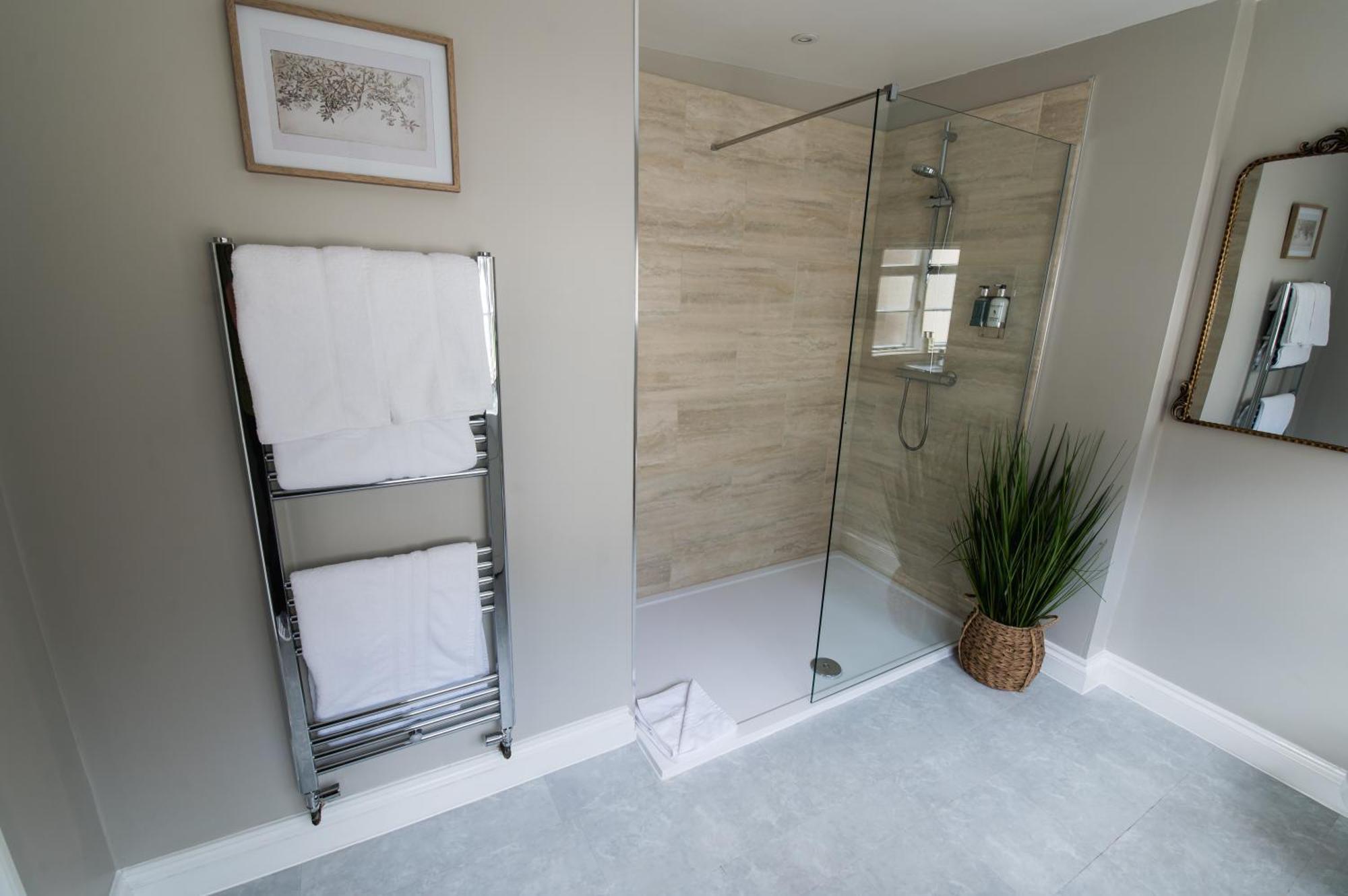 The Hope & Anchor Restaurant & Rooms Ross-on-Wye ภายนอก รูปภาพ